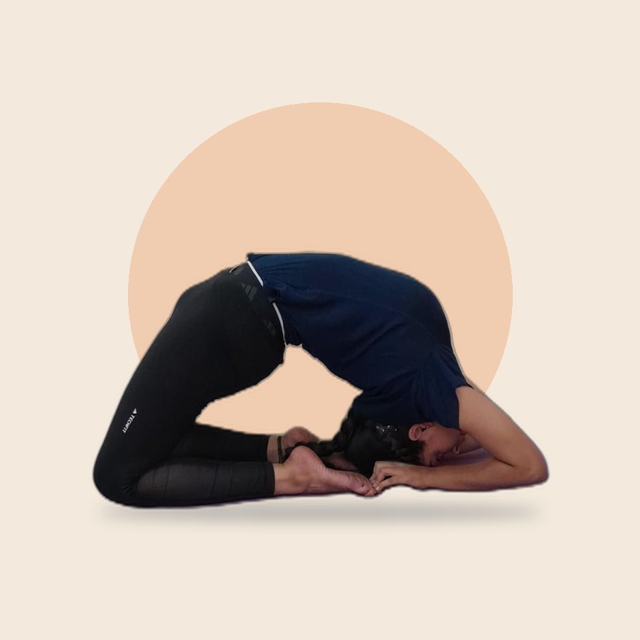 Kapotasana, kneeling backbend